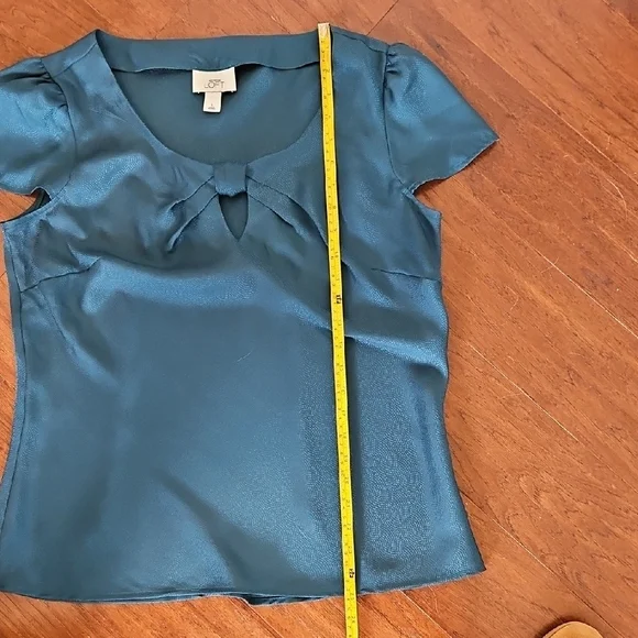 LOFT Blue Cap Sleeve Tie Front Blouse - Picture 7 of 7